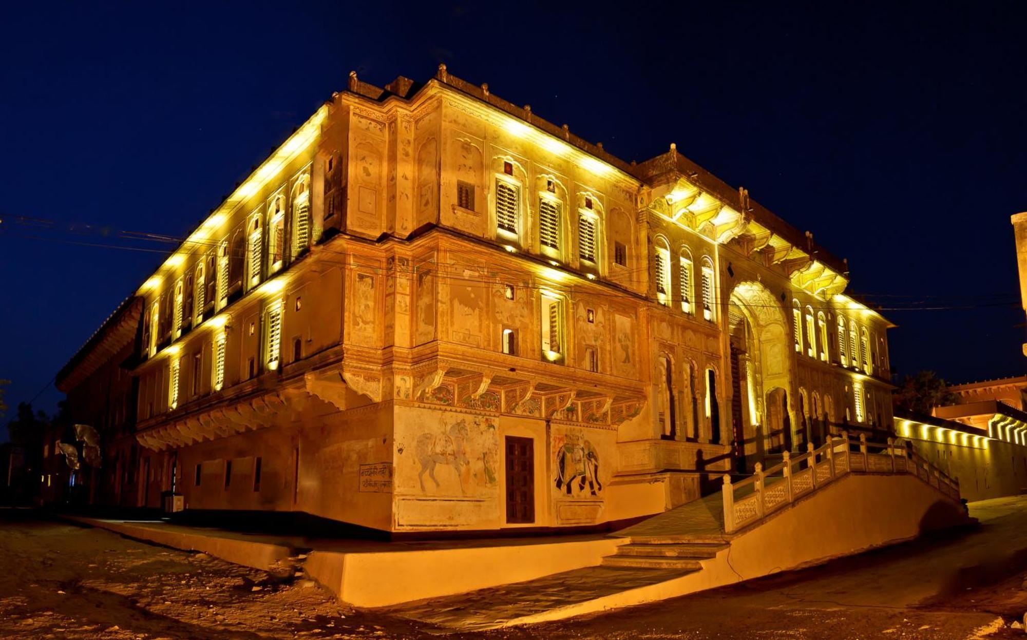 Vivaana Culture Hotel Mandāwa Exterior foto