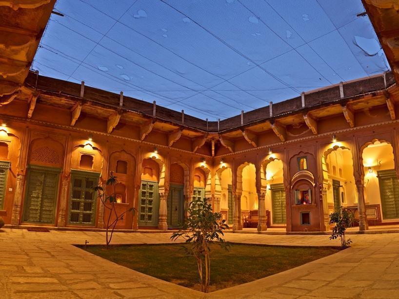 Vivaana Culture Hotel Mandāwa Exterior foto