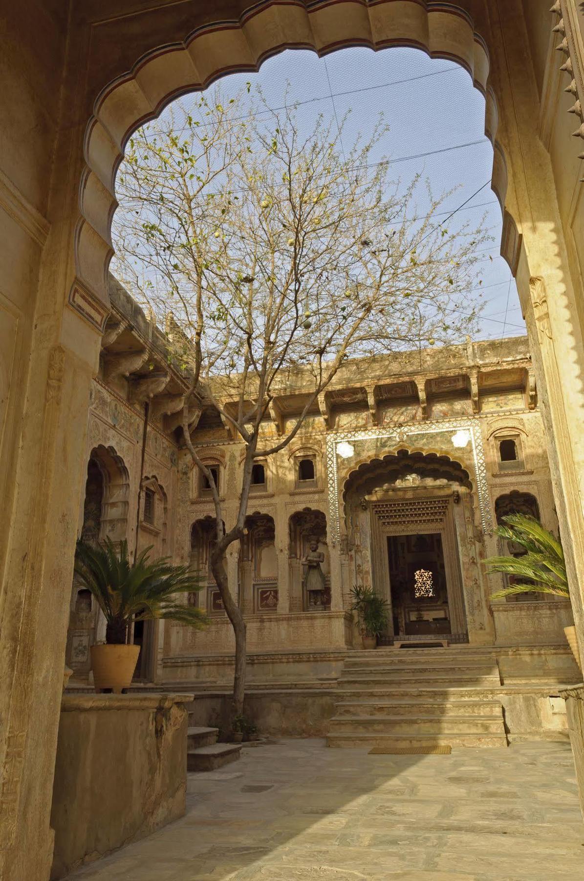 Vivaana Culture Hotel Mandāwa Exterior foto